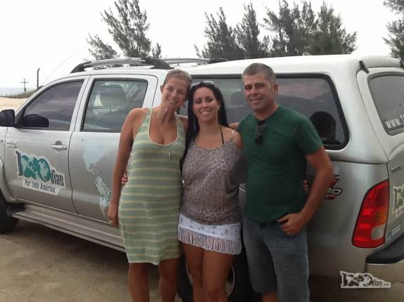 Na praia em Torres, encontro com a Lisiane e seu marido, o casal gaúcho da expedição 'Conhecendo Meu Pago', que busca percorrer todos os municípios do estado do Rio Grande do Sul